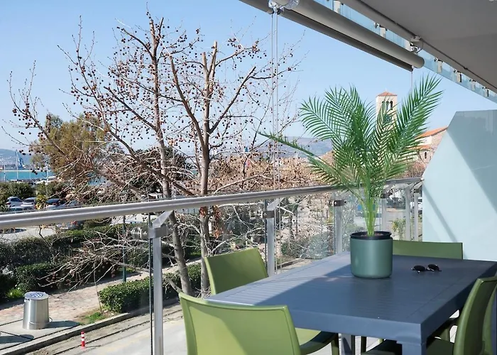 Luxury Sea View Appartamento *